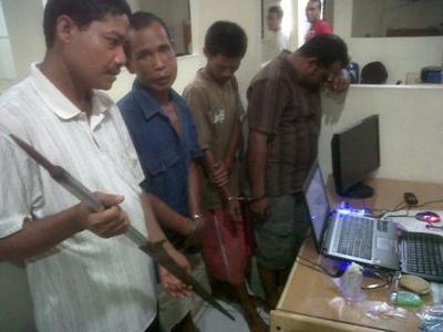 Bandar Sabu Bacok Polisi
